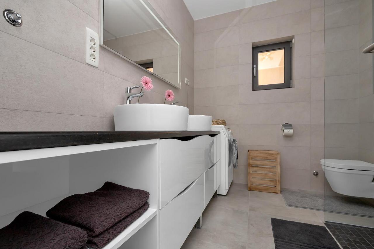 Luxury Apartment Macola Free Beach Parking Макарска Экстерьер фото